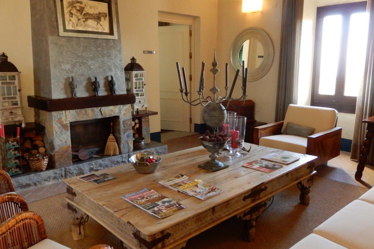 Mas De Baix Hotel Cabrils Kültér fotó
