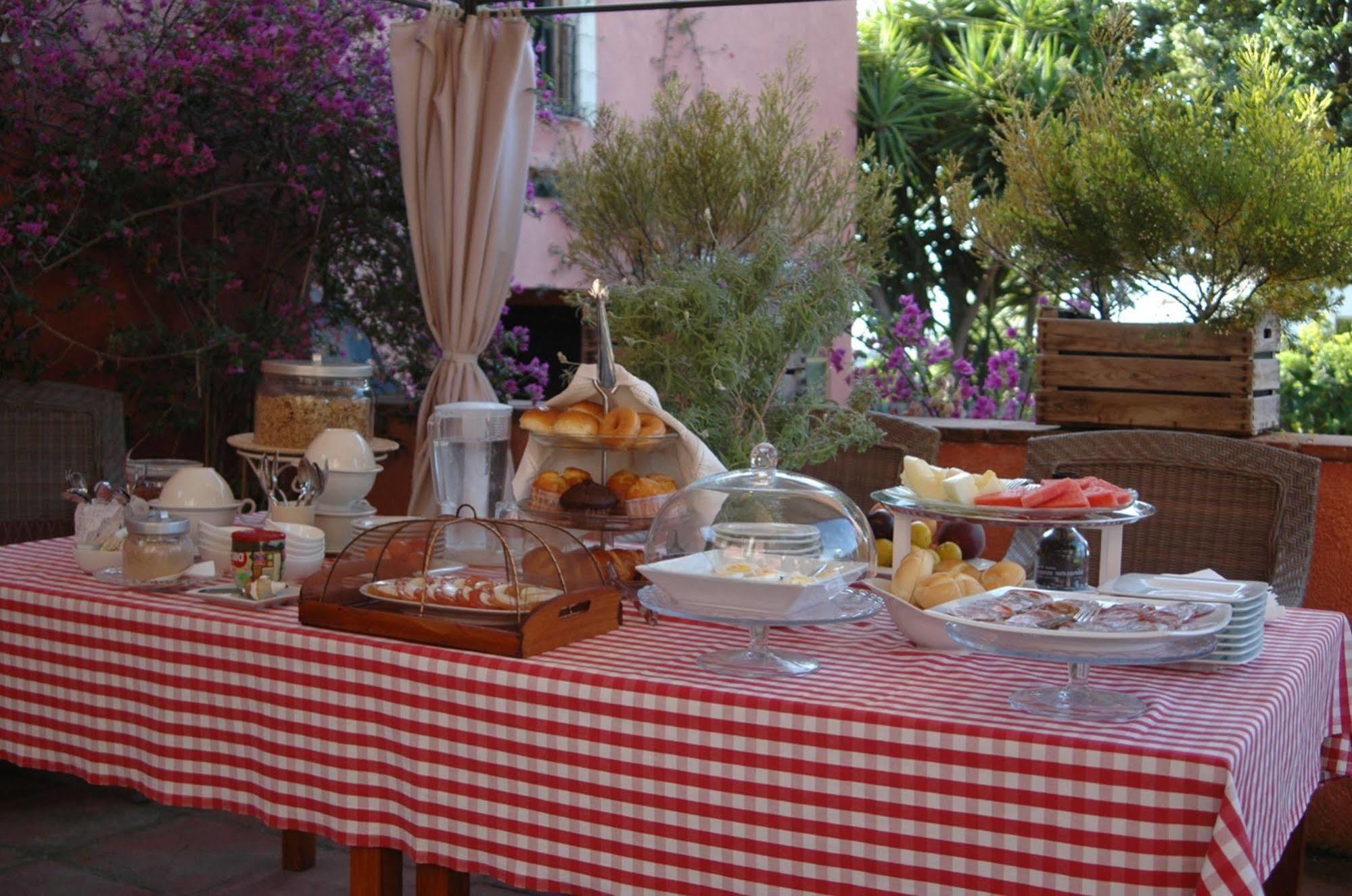 Mas De Baix Hotel Cabrils Kültér fotó