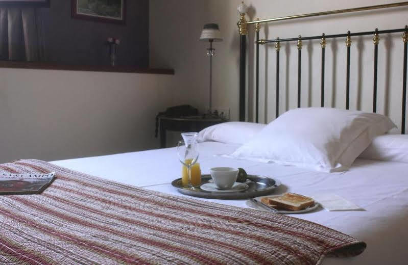 Mas De Baix Hotel Cabrils Kültér fotó